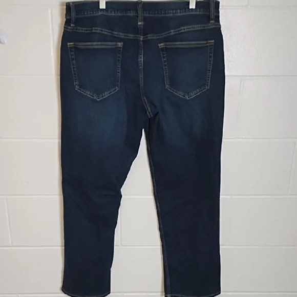 Dark Denim Stretch Jeans Classic Relaxed Everyday Jean - Picture 4 of 12